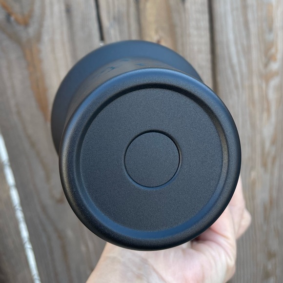 HELLO KITTY TUMBLER 40oz - Picture 8 of 16